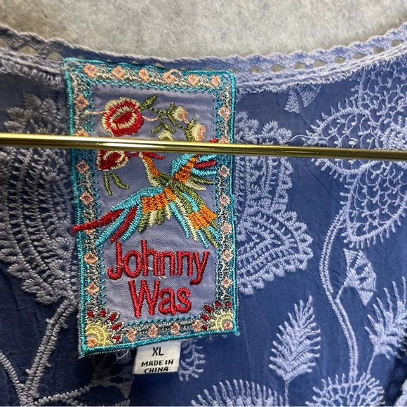 Johnny Was Embroidered Floral Blue Boho Tunic Top - Picture 4 of 7